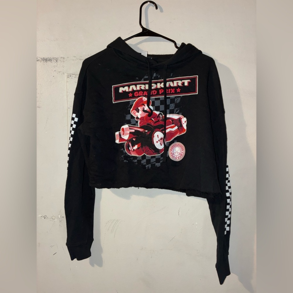 Super Nintendo World Mario Kart Cropped Hoodie NWT $60 Small